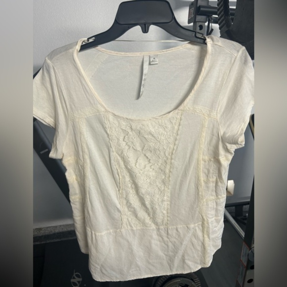 Women's Cream Lace Detail Top - Picture 1 of 8
